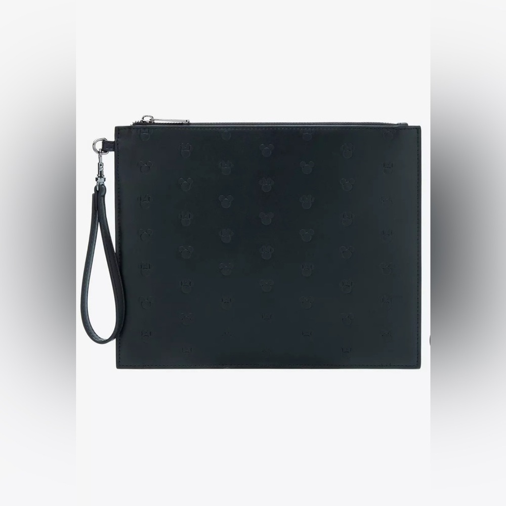 Loungefly Disney Mickey & Minnie
Silhouette Allover Embossed Wristlet
Pouch NWT - Picture 3 of 8